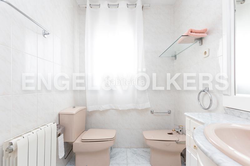Foto 5c8787f8-48f5-4c27-aea2-99fa3a8555f3. Casa estupendo chalet unifamiliar en alcorcón en Castillo-Campodón Villaviciosa de Odón