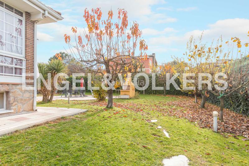Foto 6907473e-c21a-4254-b847-555206ba7723. Casa estupendo chalet unifamiliar en alcorcón en Castillo-Campodón Villaviciosa de Odón