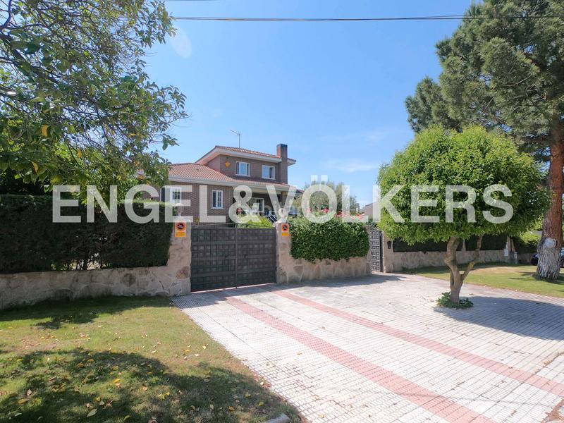 Foto acdaebee-7aa0-4569-a462-6314f215c31b. Casa estupendo chalet unifamiliar en alcorcón en Castillo-Campodón Villaviciosa de Odón
