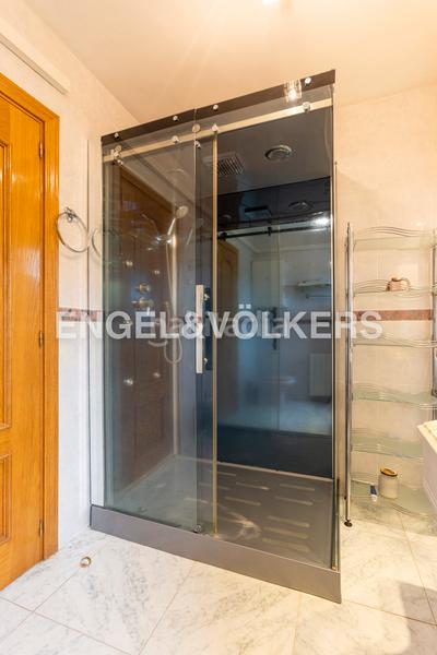 Foto c2bc14a9-db75-4700-b695-d7415ea87713. Casa estupendo chalet unifamiliar en alcorcón en Castillo-Campodón Villaviciosa de Odón