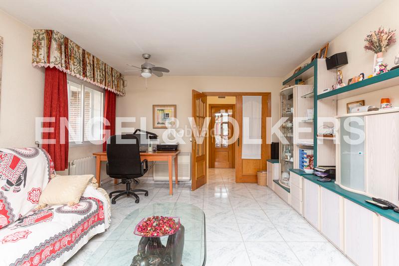 Foto d2c7df76-8538-48e4-9ebf-a17a3fedd9c7. Casa estupendo chalet unifamiliar en alcorcón en Castillo-Campodón Villaviciosa de Odón