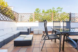 Àtic  Calle de luis mitjans. Exclusivo ático con piscina y terraza en retiro