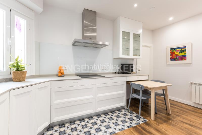 Foto eb858f78-9c17-4574-a53b-7de265991791. Appartement avec chauffage parking dans Cuatro Caminos - Azca Madrid