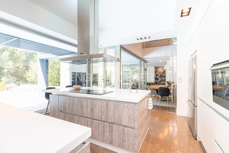 Foto 23c77044-b521-42e8-8bd4-61b1b3d2a7e1. Haus mit heizung parking pool in Bonanza Boadilla del Monte