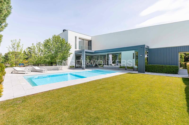 Foto 45c3d699-a0b2-451b-a6cd-d57b434b4910. Haus mit heizung parking pool in Bonanza Boadilla del Monte