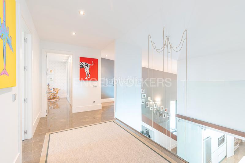 Foto 46c7e97b-c1b9-4104-9d27-844057f3e7b0. Haus mit heizung parking pool in Bonanza Boadilla del Monte