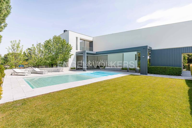 Foto 4c554cb2-b688-404c-a2e7-4a25ab259cba. Haus mit heizung parking pool in Bonanza Boadilla del Monte