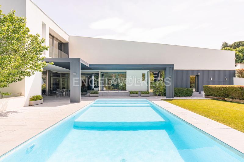 Foto 69ee8b7c-4bdc-4323-9629-a499905894f9. Haus mit heizung parking pool in Bonanza Boadilla del Monte