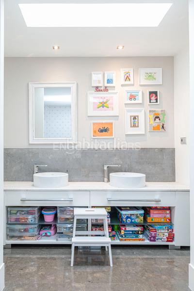 Foto 9a3b064a-dcf5-48b3-9c97-c1d04b3b2223. Haus mit heizung parking pool in Bonanza Boadilla del Monte