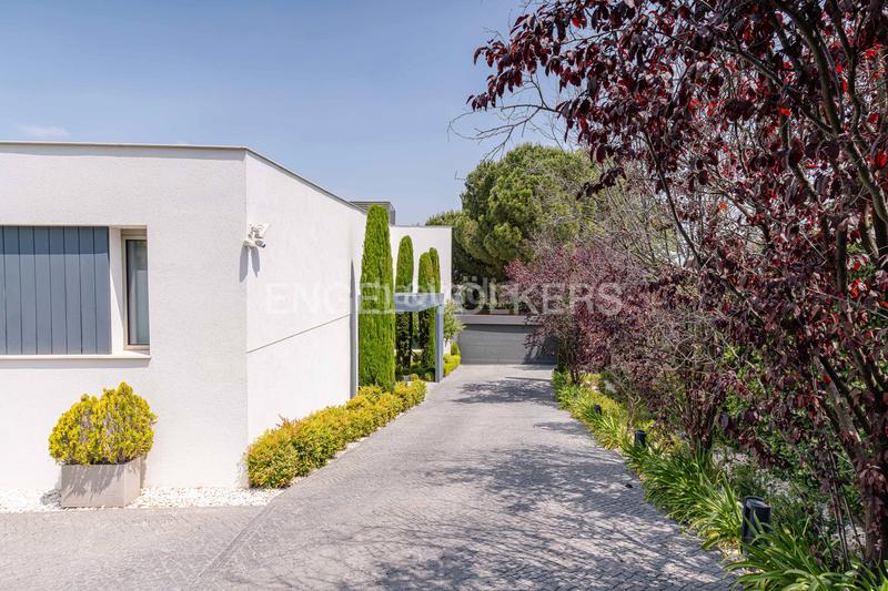 Foto aa5c88f8-3e1d-44b6-952c-a1a7c79257b1. Haus mit heizung parking pool in Bonanza Boadilla del Monte