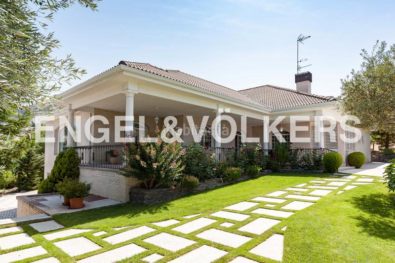 Foto 11b28c70-b5f3-440f-8b28-128f3b5c3e90. Haus mit heizung parking pool in Fontenebro-Altavista Collado Villalba