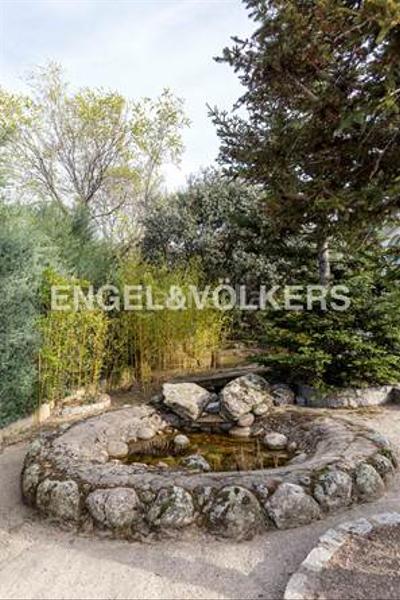 Foto 30886790-7a1e-48ab-bb4a-145cb56fddef. Haus mit heizung parking pool in Fontenebro-Altavista Collado Villalba