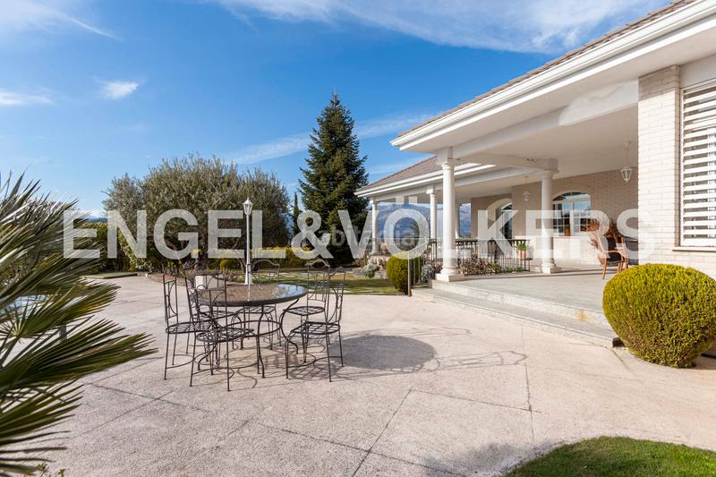 Foto 811cfa76-ed59-4a4c-accd-93203692b726. Haus mit heizung parking pool in Fontenebro-Altavista Collado Villalba