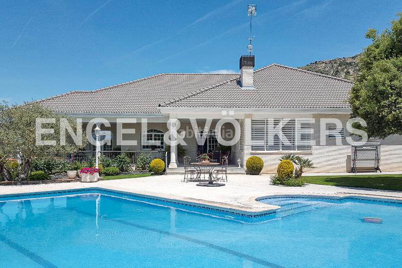 Foto ef1c7f73-1a1e-47d8-ae83-3cf8ae496a9e. Haus mit heizung parking pool in Fontenebro-Altavista Collado Villalba