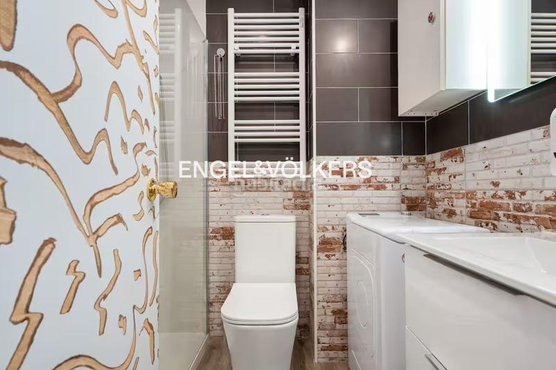 Foto 8a226a42-6b0e-4ff1-9baa-0a6b0a0b650c. Location appartement avec chauffage parking dans Cuatro Caminos - Azca Madrid