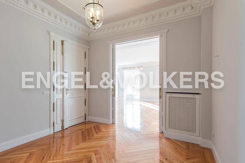 Foto b6572453-3ebd-4987-9108-c90724afee95. Miete appartement mit heizung in Recoletos Madrid