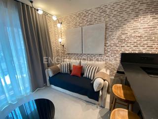Apartament  Calle de granada. Magnífico piso exterior reformado en pacífico