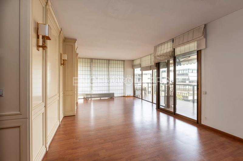 Foto 192ed88b-f4d3-4b5f-9fbd-f45fe4c04959. Apartamento amplio y luminoso piso en arturo soria en Madrid