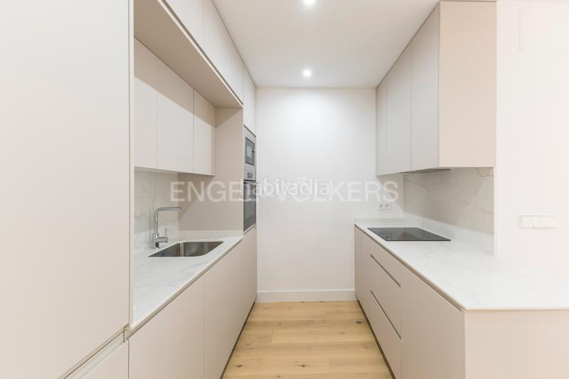 Foto b1996acd-3c57-4238-be29-ece48f498abb. Miete appartement mit heizung in Goya Madrid