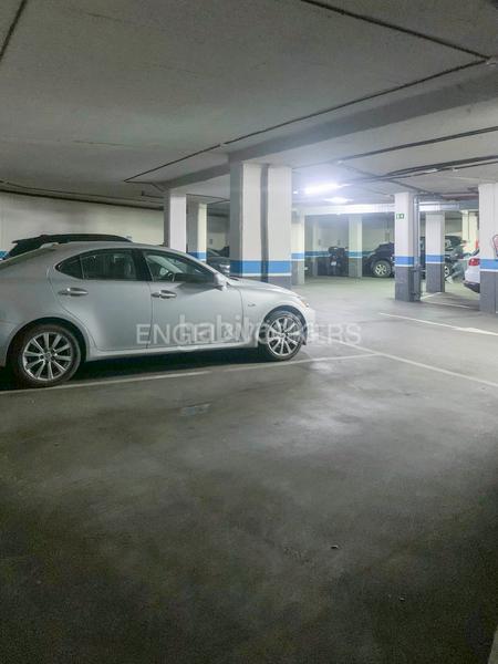 Foto b17cea12-2085-456b-8573-d1825aeea142. Parking coche magnífica plaza de garaje en avenida francisco pi y margall. en Madrid