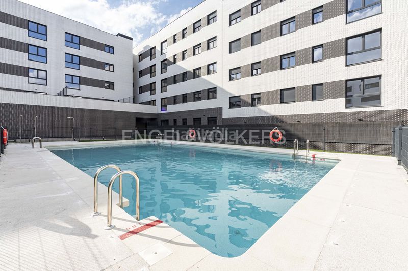 Foto 3a62332b-5c7b-4a7d-8375-df0679f2467d. Alquiler piso obra nueva piso de 2 dormitorios en barajas en Madrid