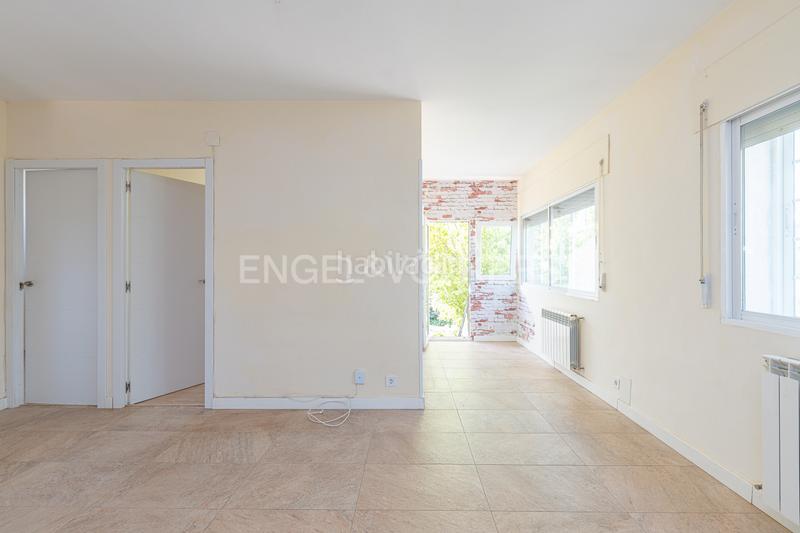 Foto 13fa867a-2e25-4f4b-beea-5105a637d85c. Casa amb calefacció aparcament a Mojadillas-Parque de las Infantas-El Paraiso Valdemorillo