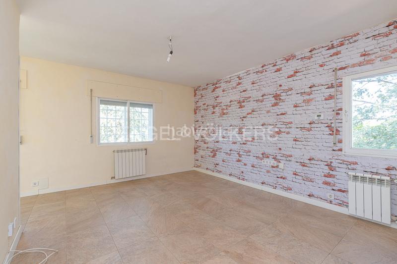 Foto 184e8832-2a47-4904-be12-6180a0a6a112. Casa amb calefacció aparcament a Mojadillas-Parque de las Infantas-El Paraiso Valdemorillo