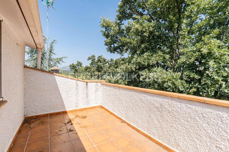 Foto 4a0de566-772e-4de1-aa58-311a2d9826b8. Casa amb calefacció aparcament a Mojadillas-Parque de las Infantas-El Paraiso Valdemorillo