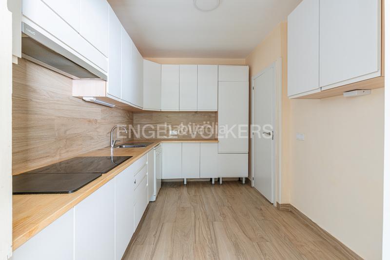 Foto 757d7012-9a6a-4e8d-b4f9-f7bb665a9e05. Casa amb calefacció aparcament a Mojadillas-Parque de las Infantas-El Paraiso Valdemorillo