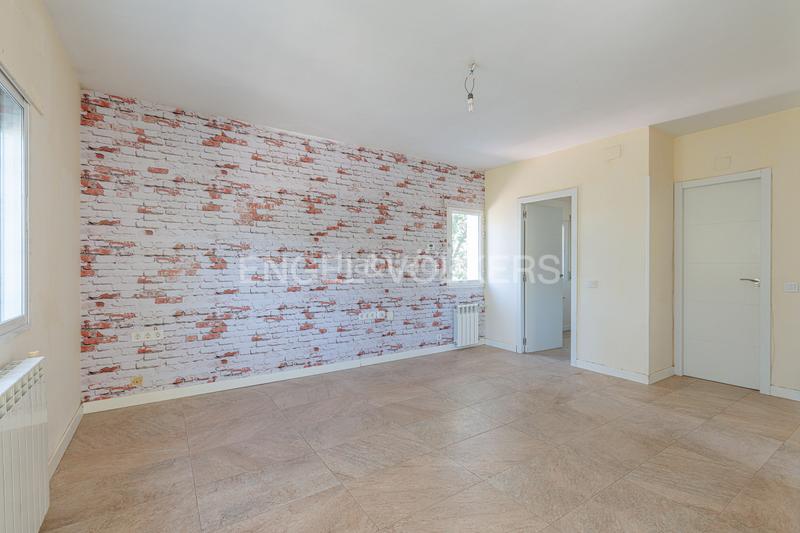 Foto 8541ab8a-8498-4023-b6e7-b12510b99d6c. Casa amb calefacció aparcament a Mojadillas-Parque de las Infantas-El Paraiso Valdemorillo