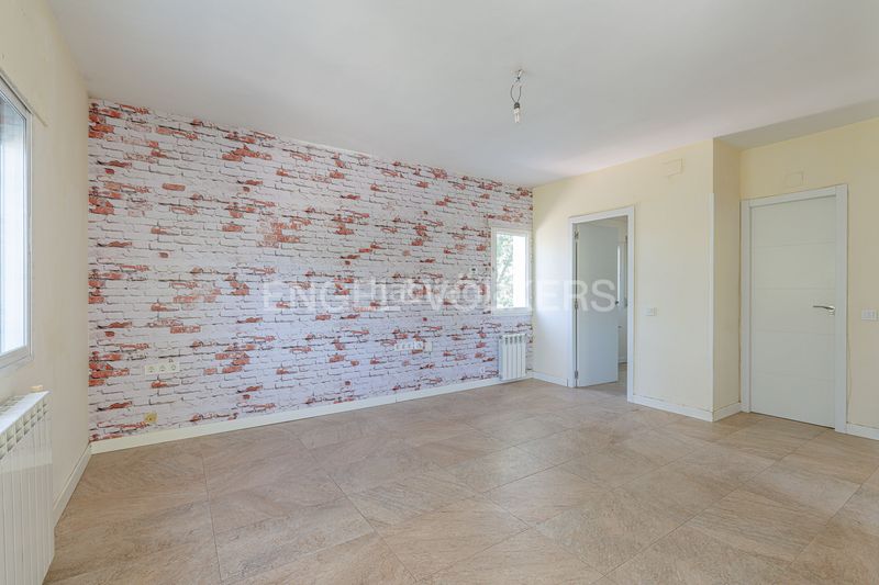 Foto 8541ab8a-8498-4023-b6e7-b12510b99d6c. Casa amb calefacció aparcament a Mojadillas-Parque de las Infantas-El Paraiso Valdemorillo