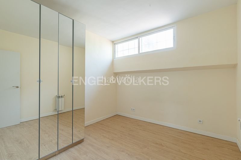 Foto 8812563d-2b66-4b82-b249-fa36353da1a6. Casa amb calefacció aparcament a Mojadillas-Parque de las Infantas-El Paraiso Valdemorillo