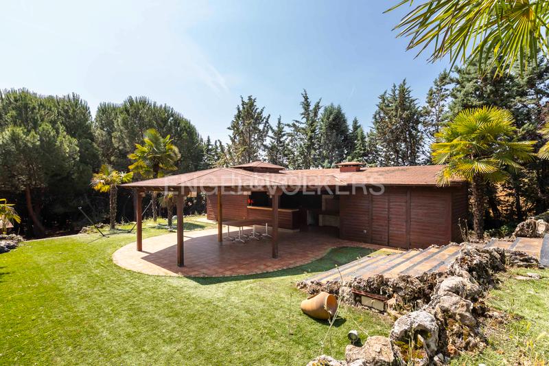 Foto adefb1d3-7b85-4123-ad18-53106aa15504. Maison avec chauffage parking piscine dans Santo Domingo