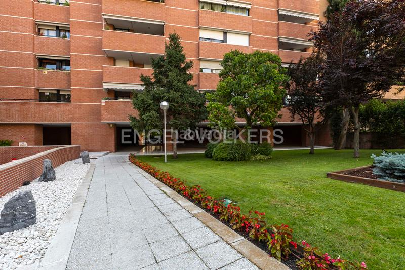 Foto 236a4ad0-1938-410e-9341-c19c6bd32670. Affitto piccolo appartamento con riscaldamento parcheggio piscina in Madrid