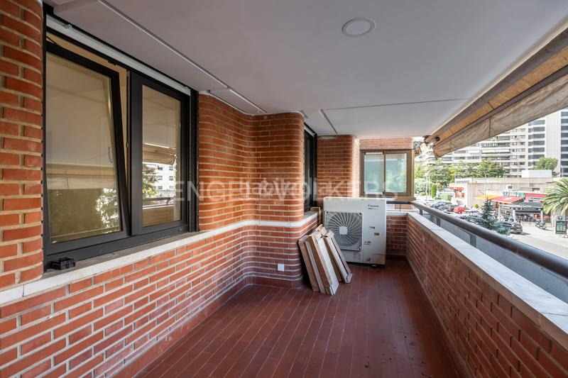 Foto 8c2f2a94-8271-4e4b-8fd9-52b57e7fa607. Lloguer apartament amb calefacció aparcament piscina a Madrid