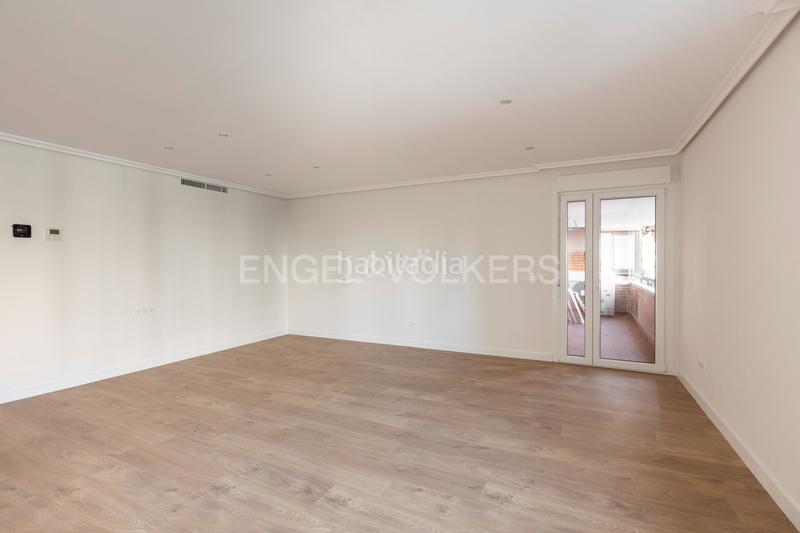 Foto fe4c8fc0-f474-4bbc-b5ca-a22c9e9af333. Lloguer apartament amb calefacció aparcament piscina a Madrid