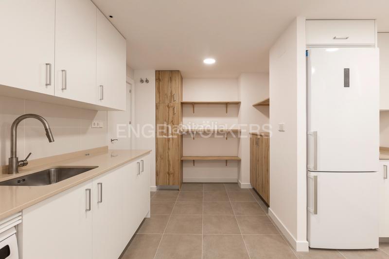 Foto d5f74f12-3734-4542-b137-c28ba67dc0b6. Miete appartement mit heizung parking pool in La Paz Madrid