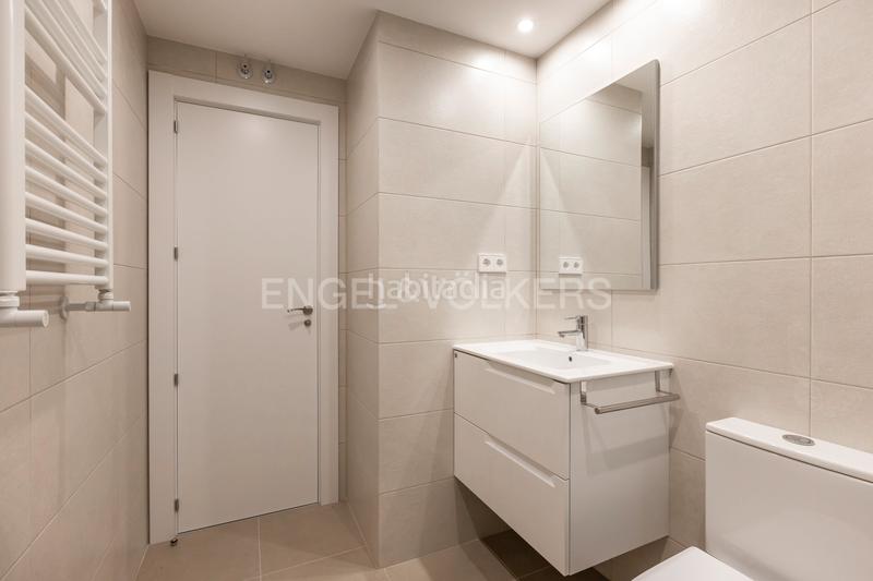 Foto 57286cb9-6296-4a18-ac1d-d7757accde90. Rent apartment with heating parking pool in La Paz Madrid