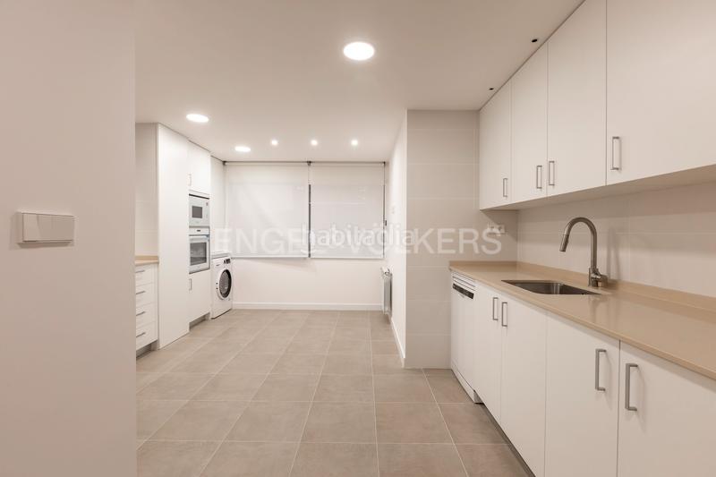 Foto aa6f10e3-9e53-48b1-a181-4407334e05e1. Rent apartment with heating parking pool in La Paz Madrid