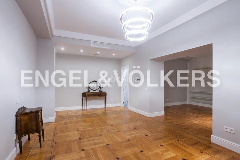 Foto 00c238a9-0aad-489f-aff0-0b3ac9ff3500. Alquiler apartamento magnifica piso reformado con terraza en chamberí en Madrid