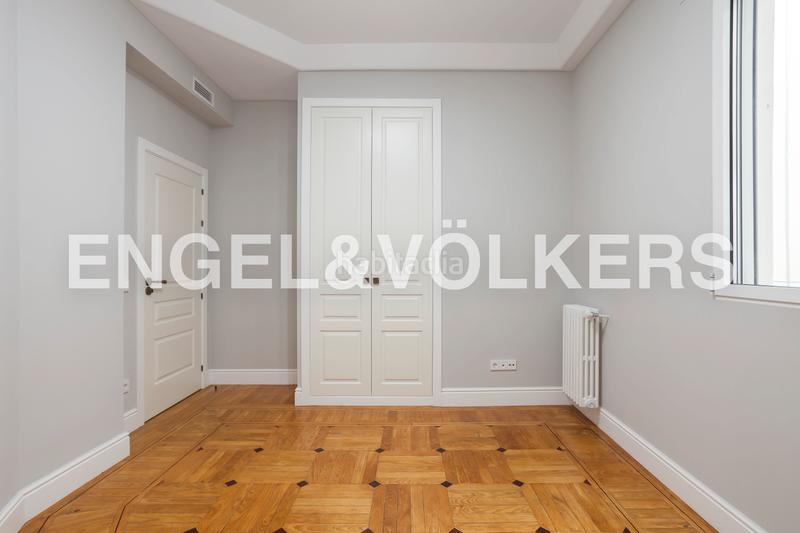 Foto 058e14fc-f0dd-4dc1-a78e-36fc2fa4f7b3. Alquiler apartamento magnifica piso reformado con terraza en chamberí en Madrid