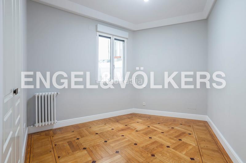 Foto 065e51ab-0a9f-4b26-bb6d-4f33a79c271b. Alquiler apartamento magnifica piso reformado con terraza en chamberí en Madrid