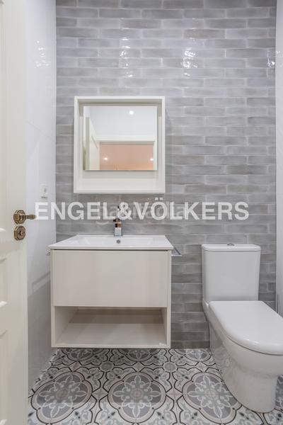 Foto 1744f7eb-62dc-491b-bd3f-5fa4ed523af0. Alquiler apartamento magnifica piso reformado con terraza en chamberí en Madrid