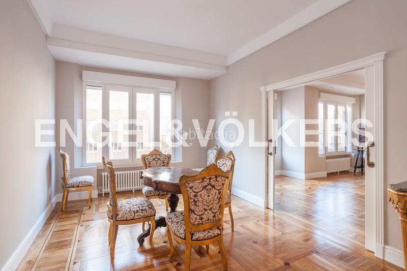 Foto 330c049f-562a-4c2b-9a17-6dcbdc112cce. Alquiler apartamento magnifica piso reformado con terraza en chamberí en Madrid