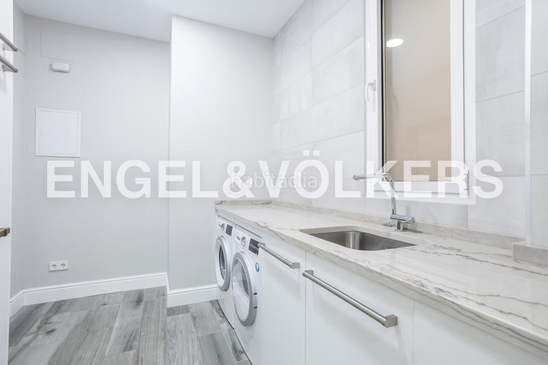Foto 36e9e6e0-66e0-4cd4-a6b3-e7ff9115beaf. Alquiler apartamento magnifica piso reformado con terraza en chamberí en Madrid