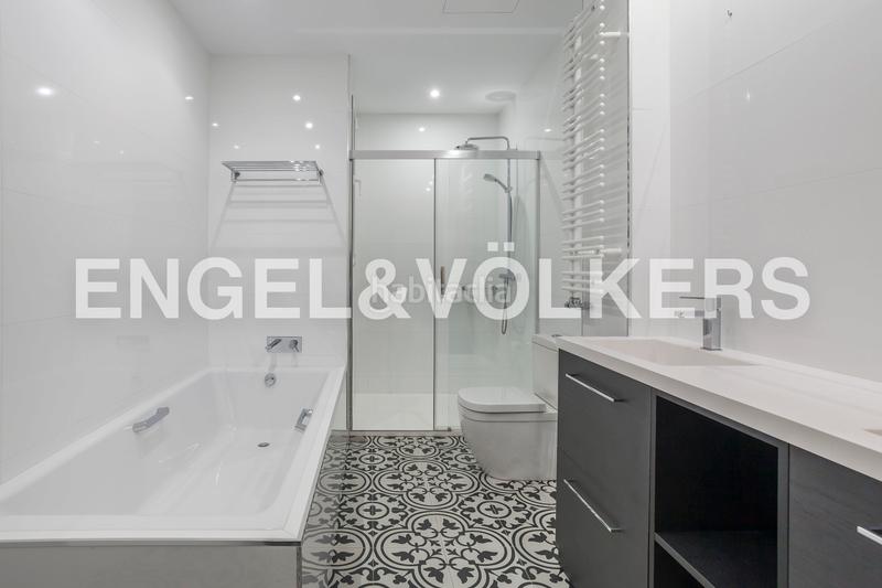 Foto 61391f95-3b4b-4b62-a356-36865a03cb38. Alquiler apartamento magnifica piso reformado con terraza en chamberí en Madrid