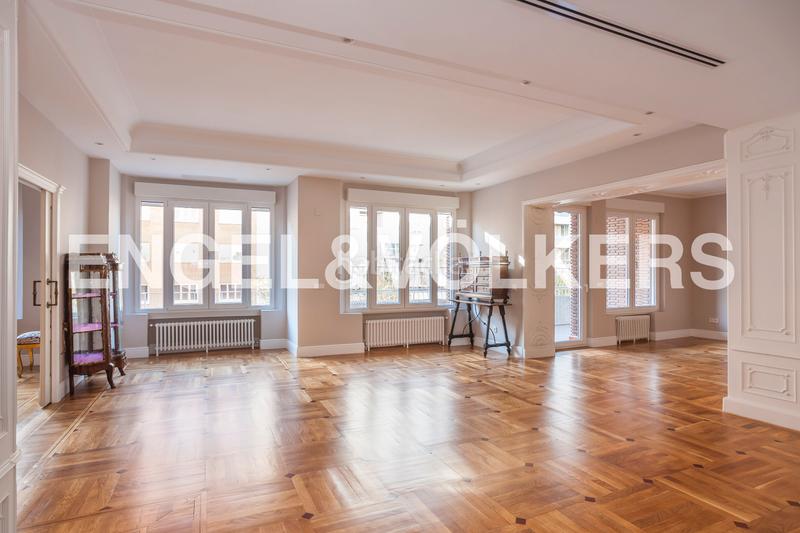 Foto 737041b0-09eb-4d6b-a3dd-b52381818dec. Alquiler apartamento magnifica piso reformado con terraza en chamberí en Madrid
