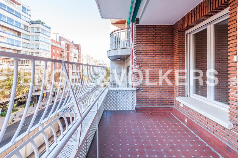 Foto ac7c6ac7-f61a-484c-b632-8c97b417fb3b. Alquiler apartamento magnifica piso reformado con terraza en chamberí en Madrid