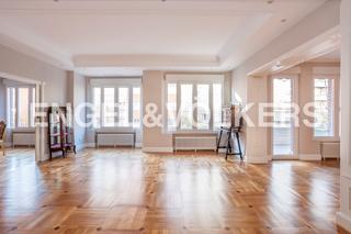 Alquiler Apartamento en Vallehermoso. Magnifica piso reformado con terraza en chamberí