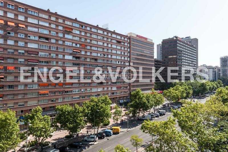 Foto 6043a925-f889-42a0-9c66-f60faf901817. Appartement avec chauffage dans Castillejos-Cuzco Madrid